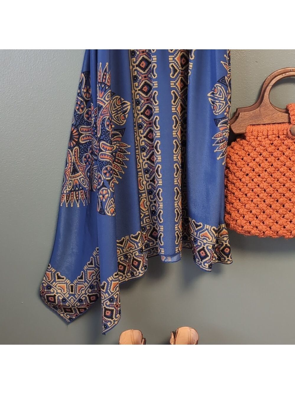 Cape & Drape Tribal Dress - Picture 6 of 12